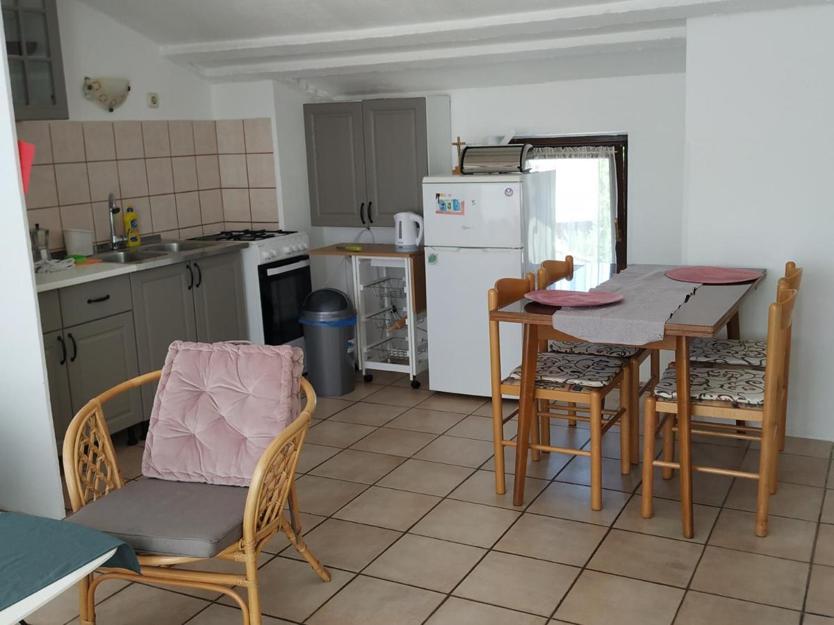 Apartmani Zlatko Pula Exteriér fotografie